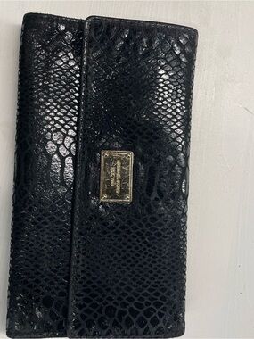 Michael Kors Black Snakeskin Embossed Wallet Clutch Zip Organizer Gold plaque